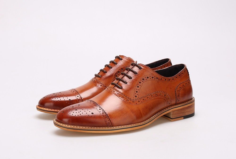 British Style artesanal Calçados de vestido masculino Couro genuíno Oxford Brogues Calçados formais