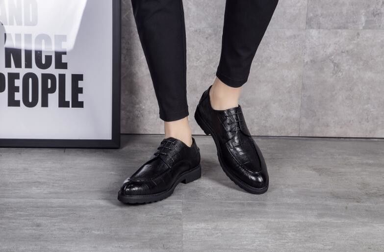 Slip preto com dedos redondos Homens vestido formal Sapatos Primavera / Outono Confortável